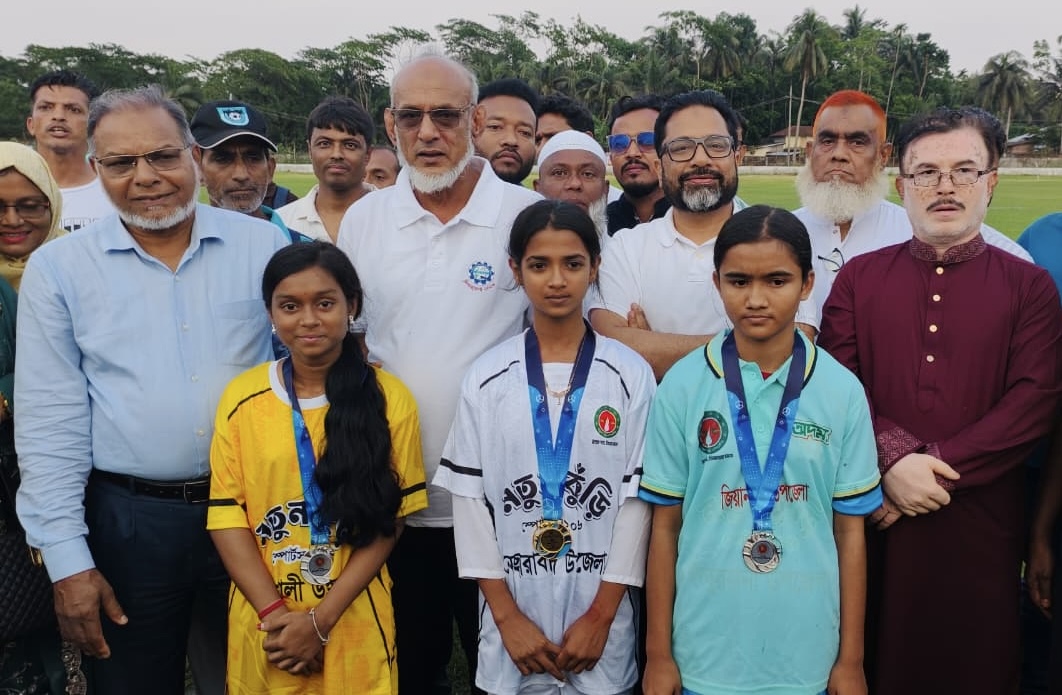 পিরোজপুরে জেলা স্টেডিয়ামে নতুন কুঁড়ি স্প...
