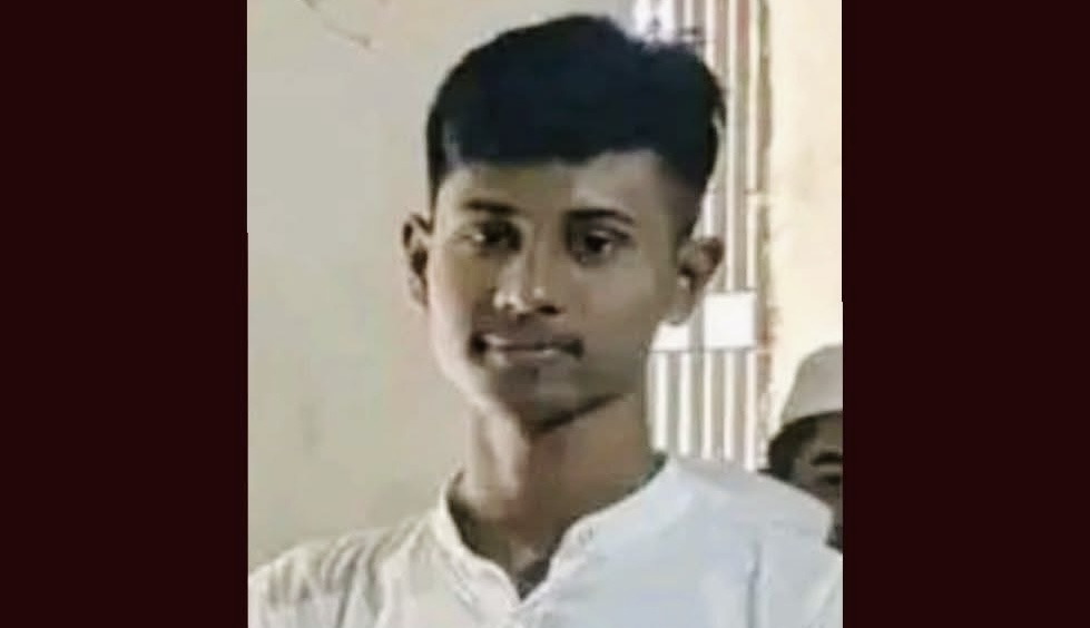 মঠবাড়িয়ায় সাপের কামড়ে কলেজ ছাত্রে'র...