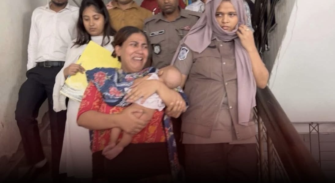 জামিন পেলেন দেড় মাসের সন্তানসহ কারাগারে...